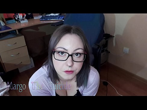 ❤️ Moza sexy con lentes chupa un consolador profundamente ante a cámara ️❌ Porno duro en % gl.taxiporec.top %